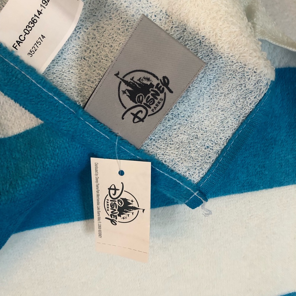 Original Disney’s Mickey Mouse towel - Picture 2 of 2